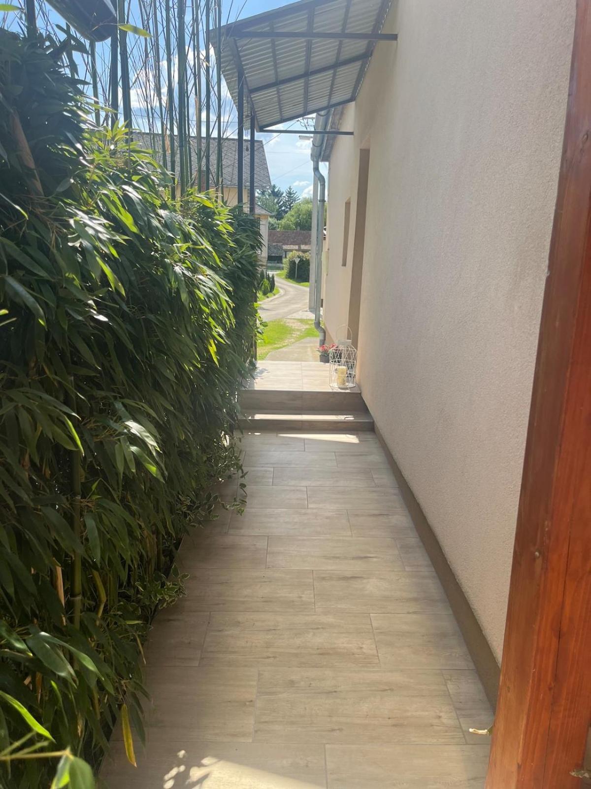 Tejfeles Vendeghaz Apartman Porva Kültér fotó